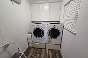 9802 Sagepike Dr, Houston, TX 77089 - Photo 27