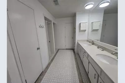 9802 Sagepike Drive, Houston, TX 77089 - Photo 19