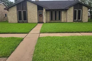 9802 Sagepike Dr, Houston, TX 77089 - Photo 1