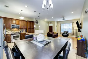 411 W 14th Street W, Houston, TX 77008 - Photo 5