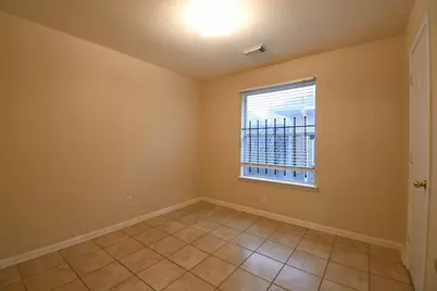 8611 Texas Acorn Avenue, Houston, TX 77078 - Photo 17