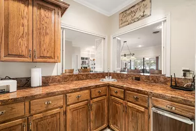 466 Buffalo Court, Livingston, TX 77351 - Photo 9