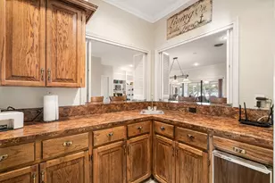 466 Buffalo Ct, Livingston, TX 77351 - Photo 9