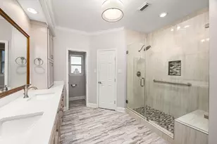 15742 Walkwood Dr, Houston, TX 77079 - Photo 27