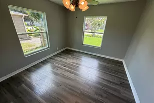 7619 Ilex St, Houston, TX 77012 - Photo 9