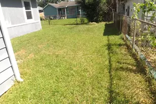 7619 Ilex St, Houston, TX 77012 - Photo 15