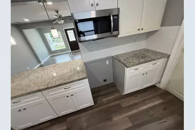 7619 Ilex Street, Houston, TX 77012 - Photo 5