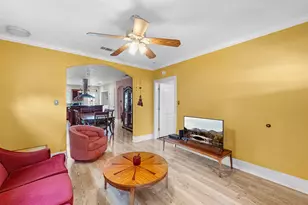 912 Robbie St, Houston, TX 77009 - Photo 9