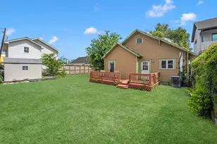 912 Robbie St, Houston, TX 77009 - Photo 29