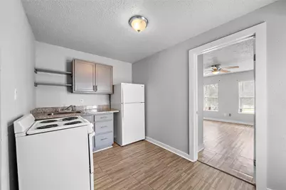 3116 Avenue L #8, Galveston, TX 77550 - Photo 3