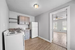 3116 Avenue L, Galveston, TX 77550 - Photo 3