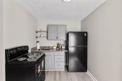 3116 Avenue L #8, Galveston, TX 77550 - Photo 1
