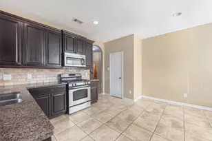 204 Echo Brook Ln, Dickinson, TX 77539 - Photo 11