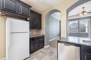 204 Echo Brook Ln, Dickinson, TX 77539 - Photo 13