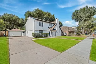 15802 Seattle St, Jersey Village, TX 77040 - Photo 3
