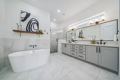 9010 Wellspring Drive, Houston, TX 77080 - Photo 13