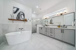 9010 Wellspring Dr, Houston, TX 77080 - Photo 13