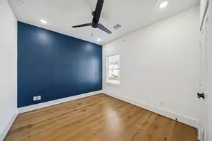 9010 Wellspring Dr, Houston, TX 77080 - Photo 17