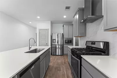 12503 Newport Arch Lane, Houston, TX 77047 - Photo 9