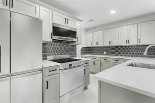 2222 N Grand Blvd, Pearland, TX 77581 - Photo 5