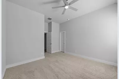 3208 Bushy Hawthorne Drive, Conroe, TX 77301 - Photo 19