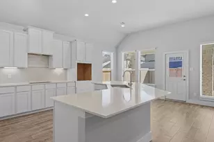 3208 Bushy Hawthorne Dr, Conroe, TX 77301 - Photo 3