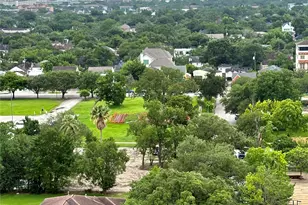 2360 S Rice Blvd, Houston, TX 77005 - Photo 7