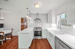 4002 Drummond St, Houston, TX 77025 - Photo 5