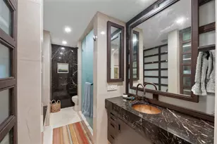 5000 Montrose Blvd, Houston, TX 77006 - Photo 17