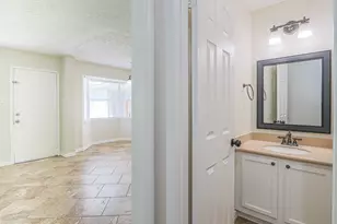 15222 Kelbrook Dr, Houston, TX 77062 - Photo 21