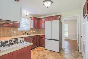 15222 Kelbrook Dr, Houston, TX 77062 - Photo 11