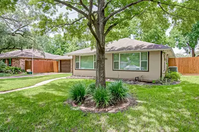 4804 Saxon Street, Bellaire, TX 77401 - Photo 3