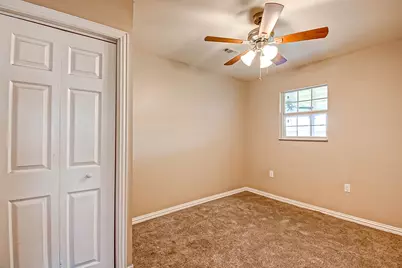 4804 Saxon Street, Bellaire, TX 77401 - Photo 33