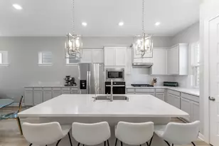 2419 Driftwood Trl, Kemah, TX 77565 - Photo 5