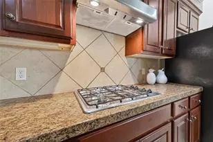2026 Palm Forest Ln, Houston, TX 77077 - Photo 17
