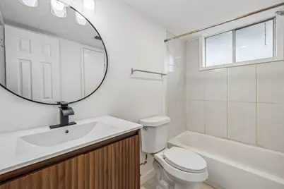 12211 Pompton Drive, Houston, TX 77089 - Photo 9