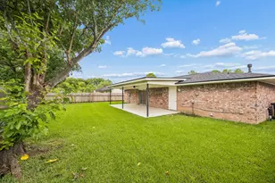 12211 Pompton Dr, Houston, TX 77089 - Photo 13