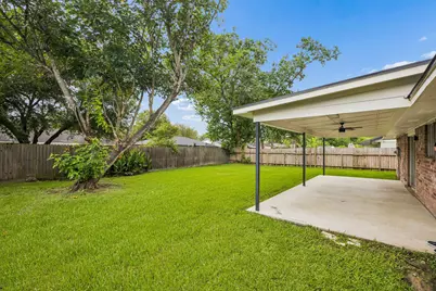 12211 Pompton Drive, Houston, TX 77089 - Photo 11