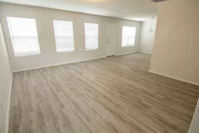 5419 Gouldburn River Drive, Katy, TX 77449 - Photo 5