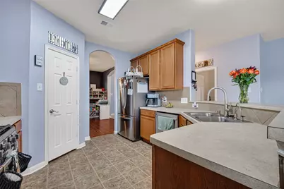 3209 Lone Trail Drive S, Texas City, TX 77591 - Photo 11