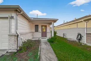 2630 Skyview Crest Ct, Houston, TX 77047 - Photo 17