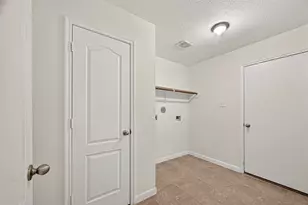 2630 Skyview Crest Ct, Houston, TX 77047 - Photo 15