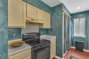 6810 Deatonhill Dr, Austin, TX 78745 - Photo 9