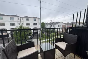 5801 Winsome Ln, Houston, TX 77057 - Photo 11