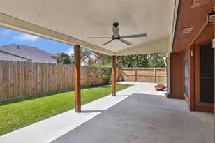 3734 Village Grove Dr, Humble, TX 77396 - Photo 29
