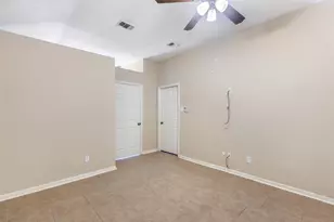 3734 Village Grove Dr, Humble, TX 77396 - Photo 15