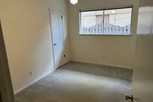 9115 Willow Meadow Dr, Houston, TX 77031 - Photo 11