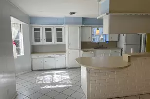 9115 Willow Meadow Dr, Houston, TX 77031 - Photo 3