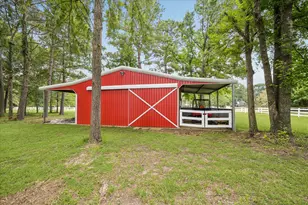 9064 Grand Lake Estates Dr, Montgomery, TX 77316 - Photo 5