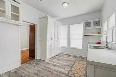7609 Avenue E, Houston, TX 77012 - Photo 3
